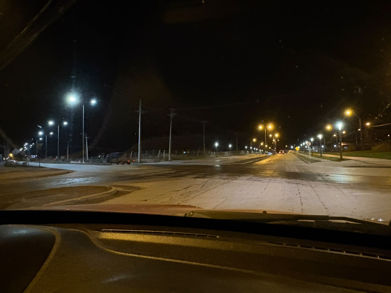 Falta de pasos cebra y semáforos en Av. España con Última Esperanza